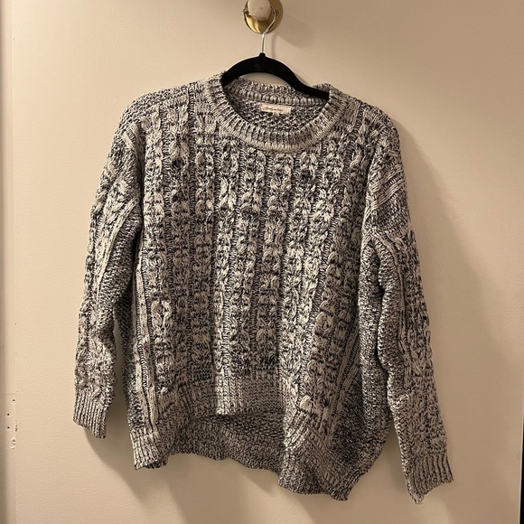 Faith In Love Oversized B&W Cable-knit Sweater - Picture 3 of 6